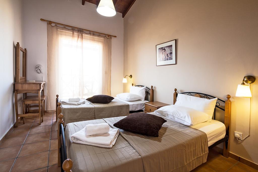 G&E Beach Apartments Polis 外观 照片