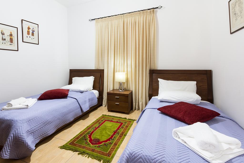 G&E Beach Apartments Polis 外观 照片